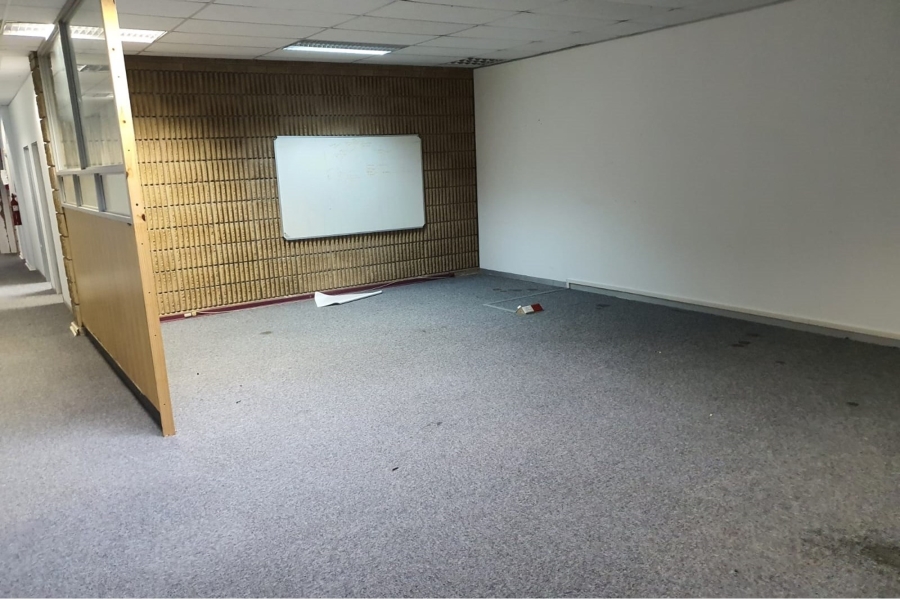 To Let commercial Property for Rent in Walmer Eastern Cape